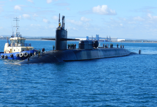  Submarinul cu rachete balistice din clasa Ohio, USS Michigan / US Navy, flickr,  Lt. Tyheem Sweat 