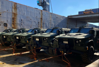 Primele blindate americane JLTV care vor intra în dotarea Forțelor pentru Operații Speciale române au ajuns în România. Foto: Ambasada SUA la București