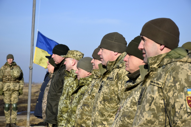 4. -imagine fara descriere- (armata-ucraina11_34775800.jpg)