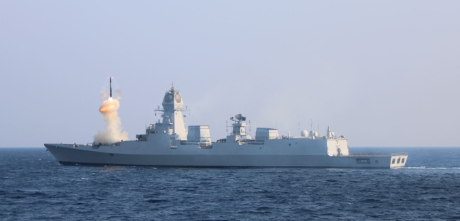 Distrugătorul ”Imphal”: Foto: Indian Navy