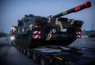 Livrare unui tanc Leopard 2A7HU (Leopard 2A7+) ale armatei ungare. Fotografie realizată de Ministerul ungar al Apărării.