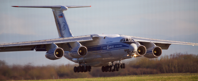 Ilyushin Il-76 RA-76951 / Sursa: Ronnie Macdonald, flickr