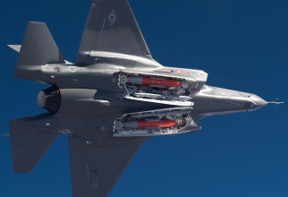 Avioanele de luptă invizibile F-35A Lightning II ale Forțelor Aeriene ale SUA sunt acum certificate pentru lansarea bombelor nucleare gravitaționale B61-12.