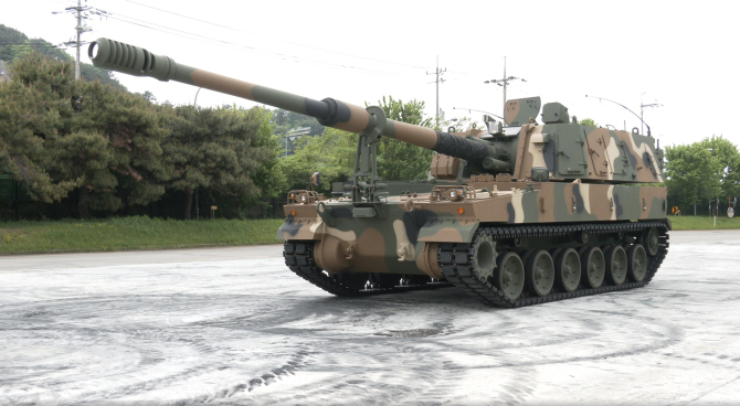 DefenseRomania a participat la un media trip în care compania coreeană Hanwha a prezentat obuzierul K9 Thunder.