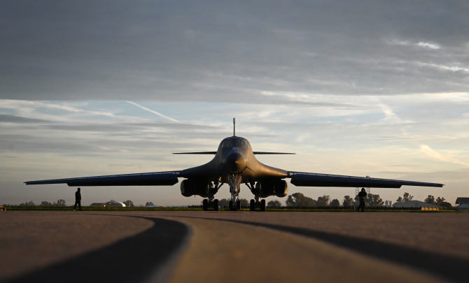 2. B-1B Lance... (us_air_force_aircraft_conduct_training_mission_to_incirlik-3_53858100.jpg)